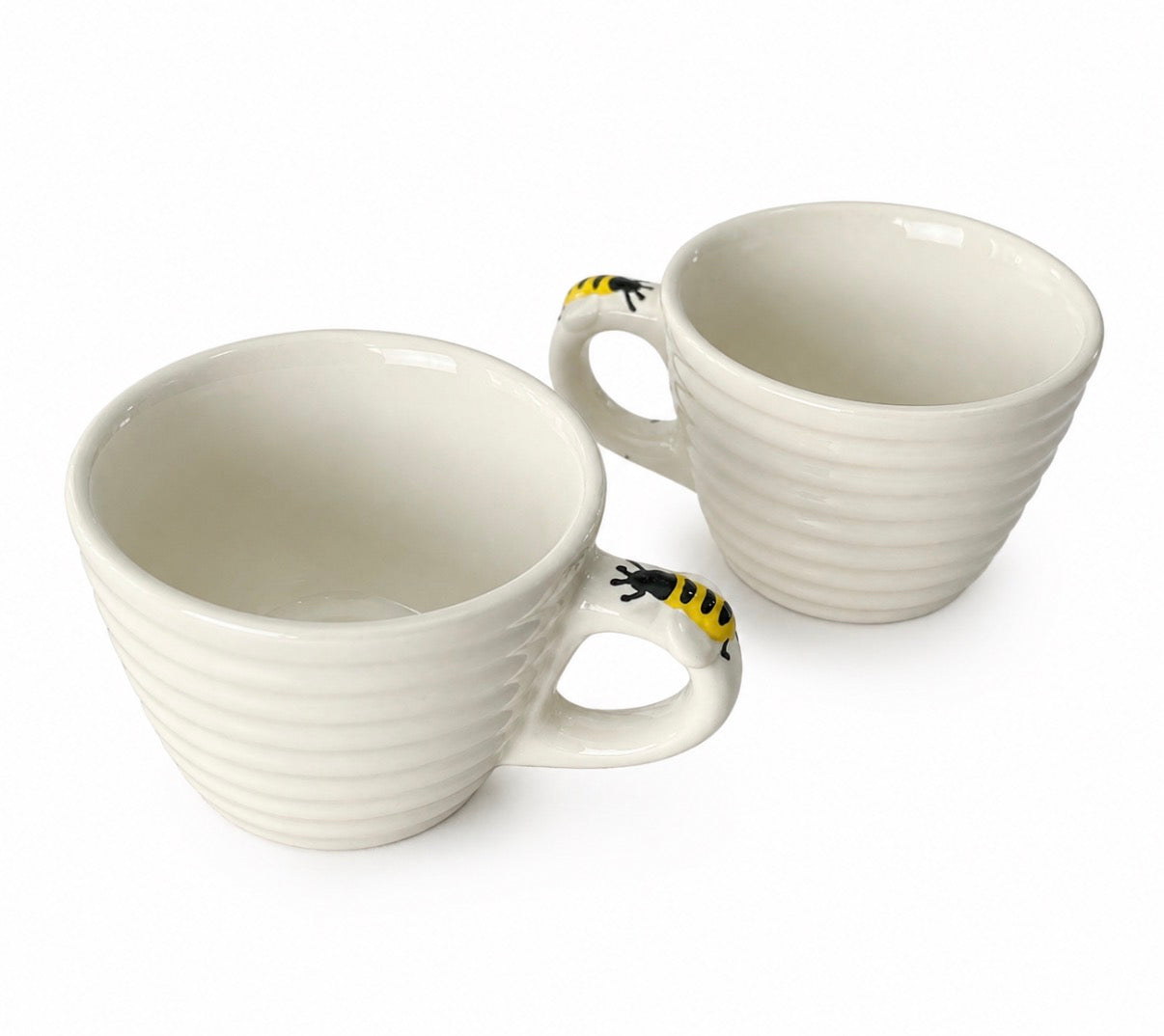 Jogo 2 Xícaras para Café com Detalhe de Abelha | Cerâmica Elegante